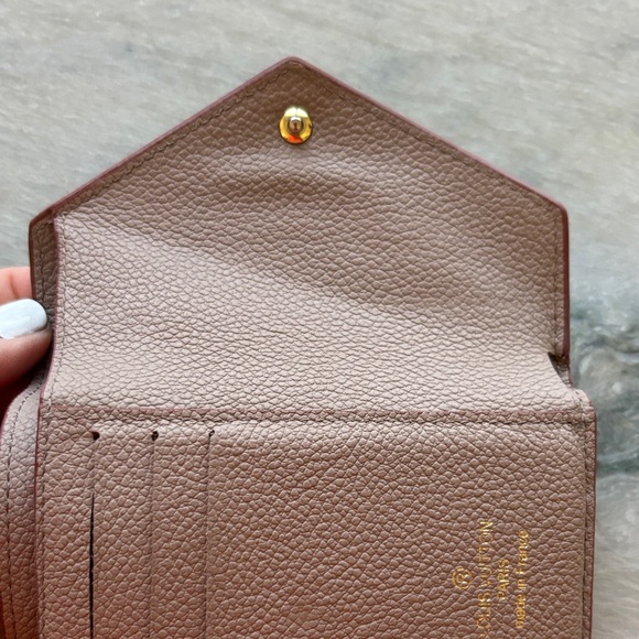 🔥💥Louis Vuitton❤️🩷 Brown Monogram Wallet Compact Design - Picture 15 of 16